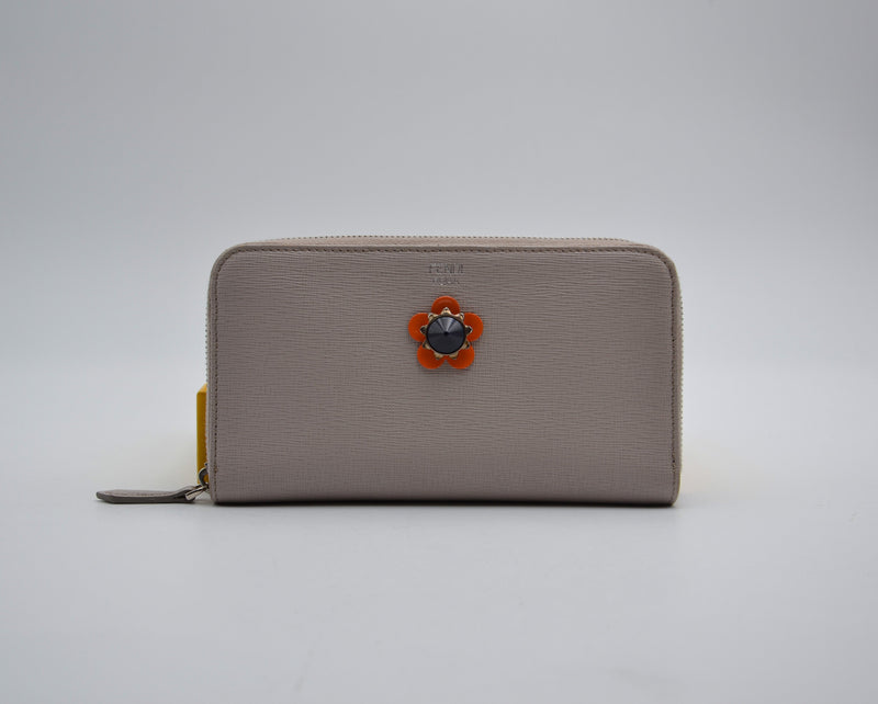 Fendi Beige Leather Zipped Wallet