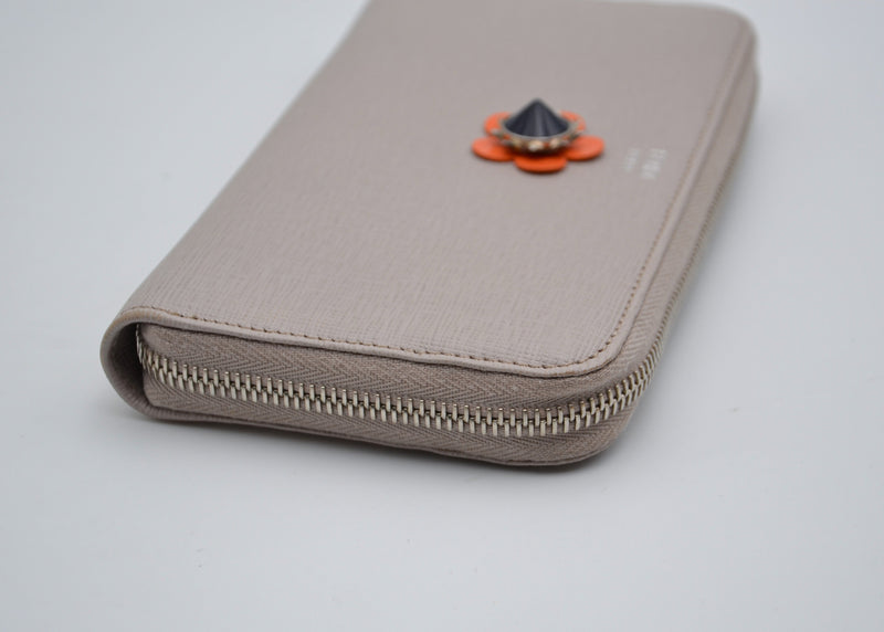 Fendi Beige Leather Zipped Wallet