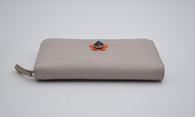 Fendi Beige Leather Zipped Wallet