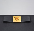 Cartera larga Prada de cuero Saffiano