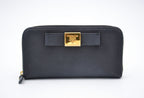 Cartera larga Prada de cuero Saffiano