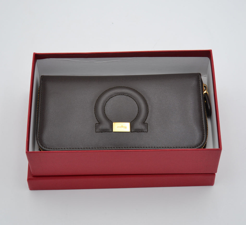 Salvatore Ferragamo Zippy Wallet in Leather
