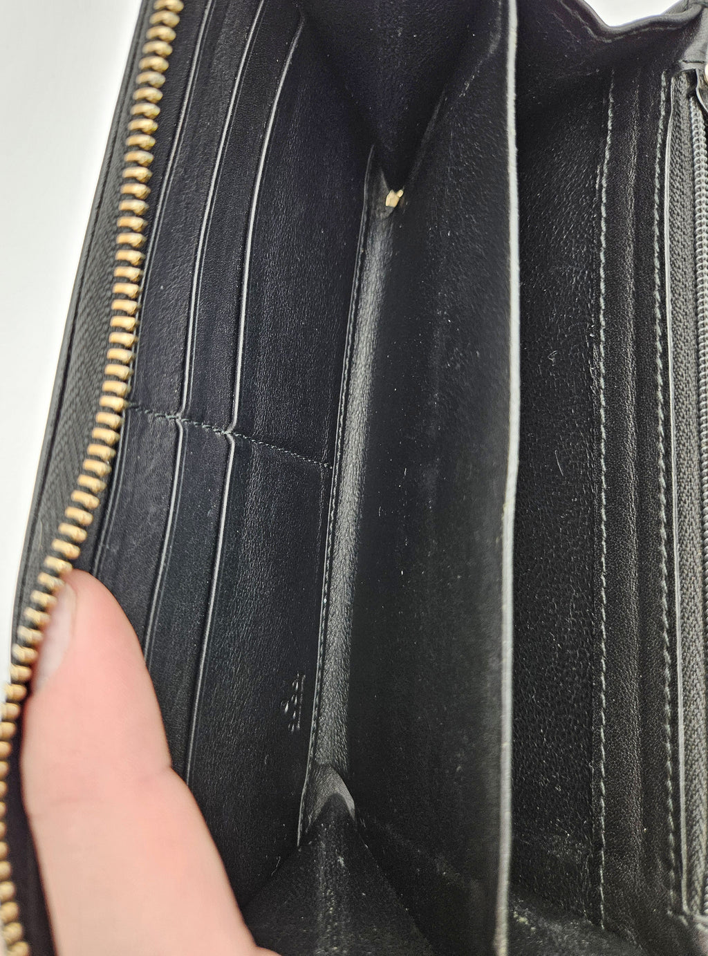 Gucci Zippy Long Wallet In Black Leather Guccissima