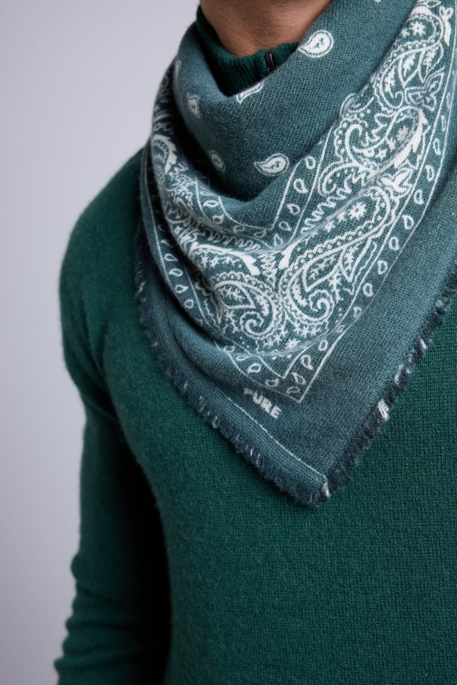 Pañuelo Bandana Atlas Presley En Cachemira - Verde Botella y Blanco - Mixto