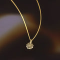 “Flora Medallion” Pendant 375/1000 Yellow Gold