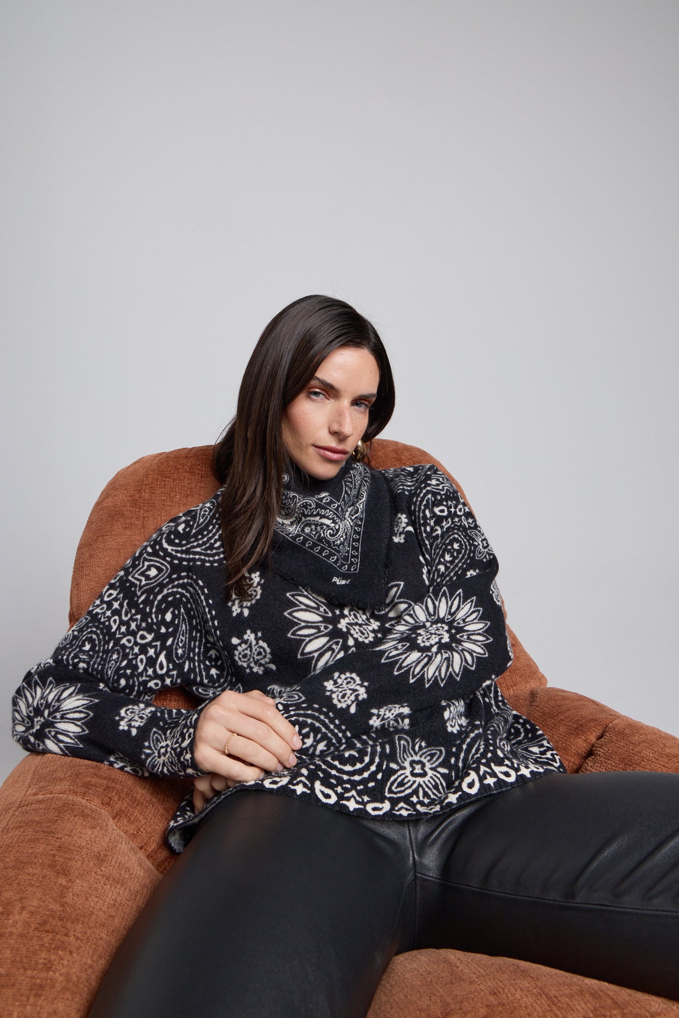 Presley Bandana Jumper - Black White - Women