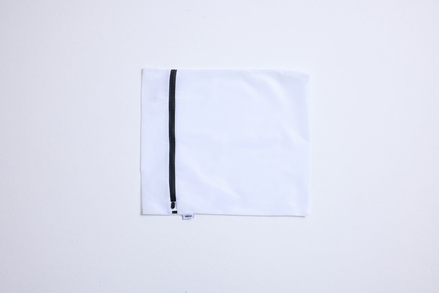 Püre Laundry Bag - White Black
