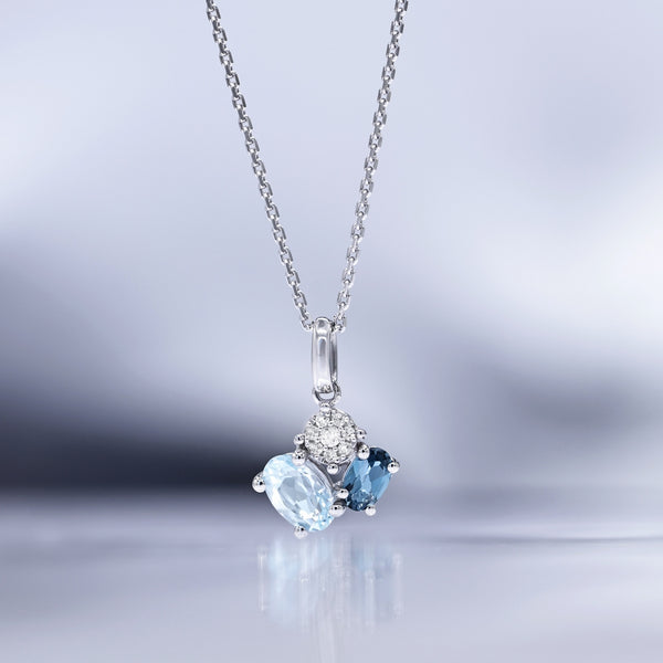 "From Here &amp; Elsewhere" Pendant D0.05/8, London Bt0.47/1 and Bt 0.7/1 - 375/1000 White Gold