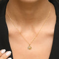 Colgante de Diamantes "Trior" 0.07/12 - Oro Amarillo 375/1000