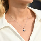 Pendentif "Port Royal" Diamants 0,05/12 & Saphirs 0,54/3 - Or Blanc 375/1000