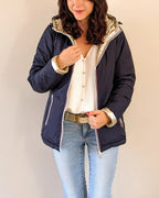 Kurze Daunenjacke Amélia – Marineblau/Gold