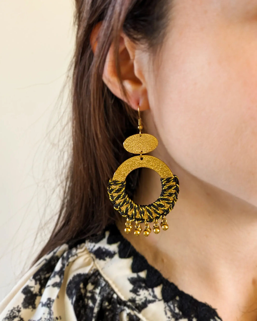 Black Gold Thread Earrings - Doria