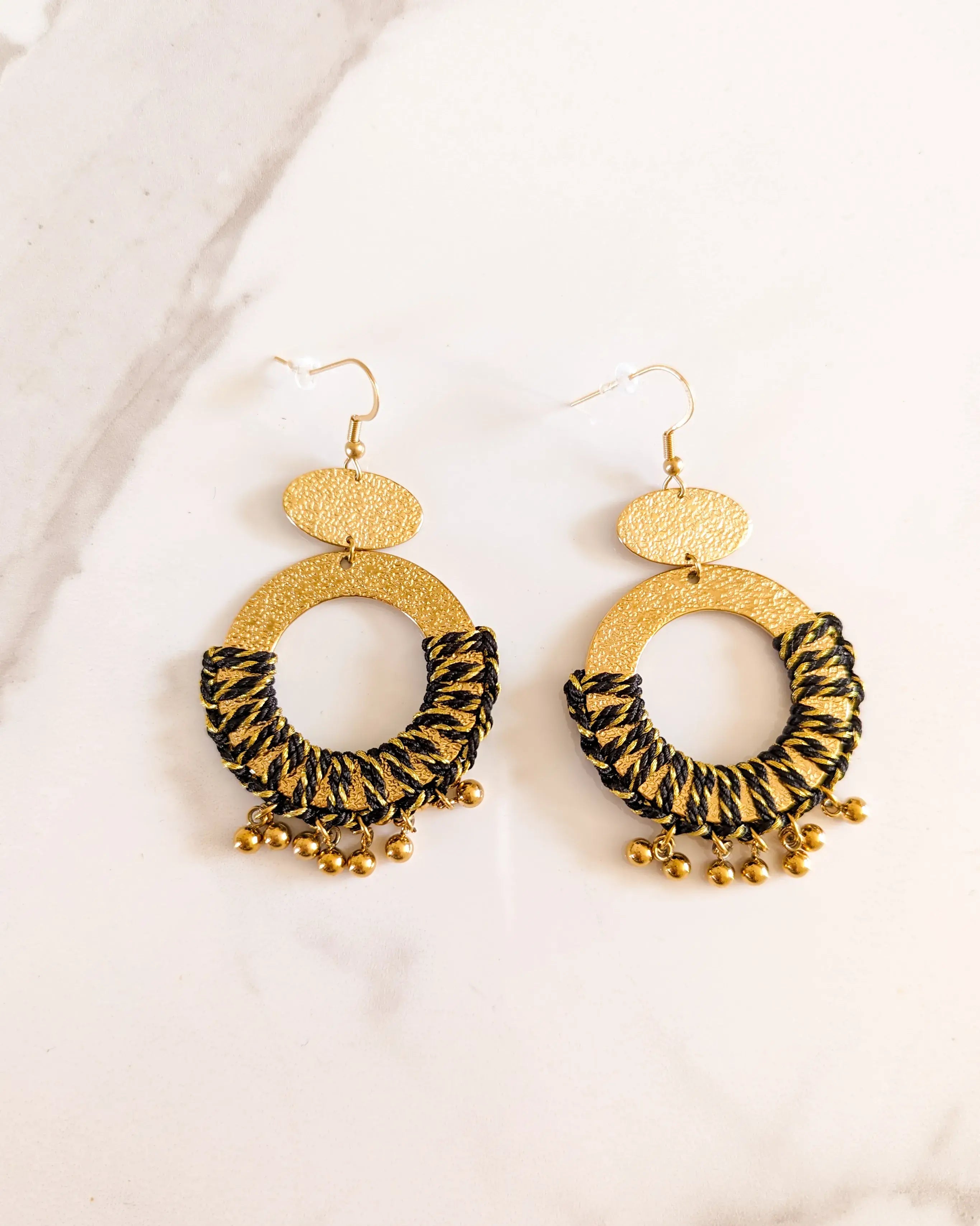 Black Gold Thread Earrings - Doria