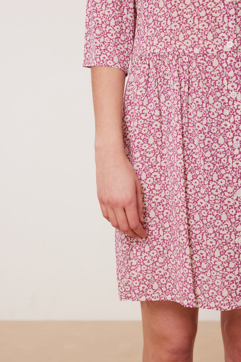 Robe Ramsey - Rose