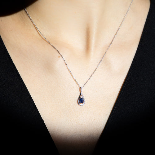 Pendentif "Blue Tear" D0,05/10 + S0,57/1 - Or Blanc 375/1000