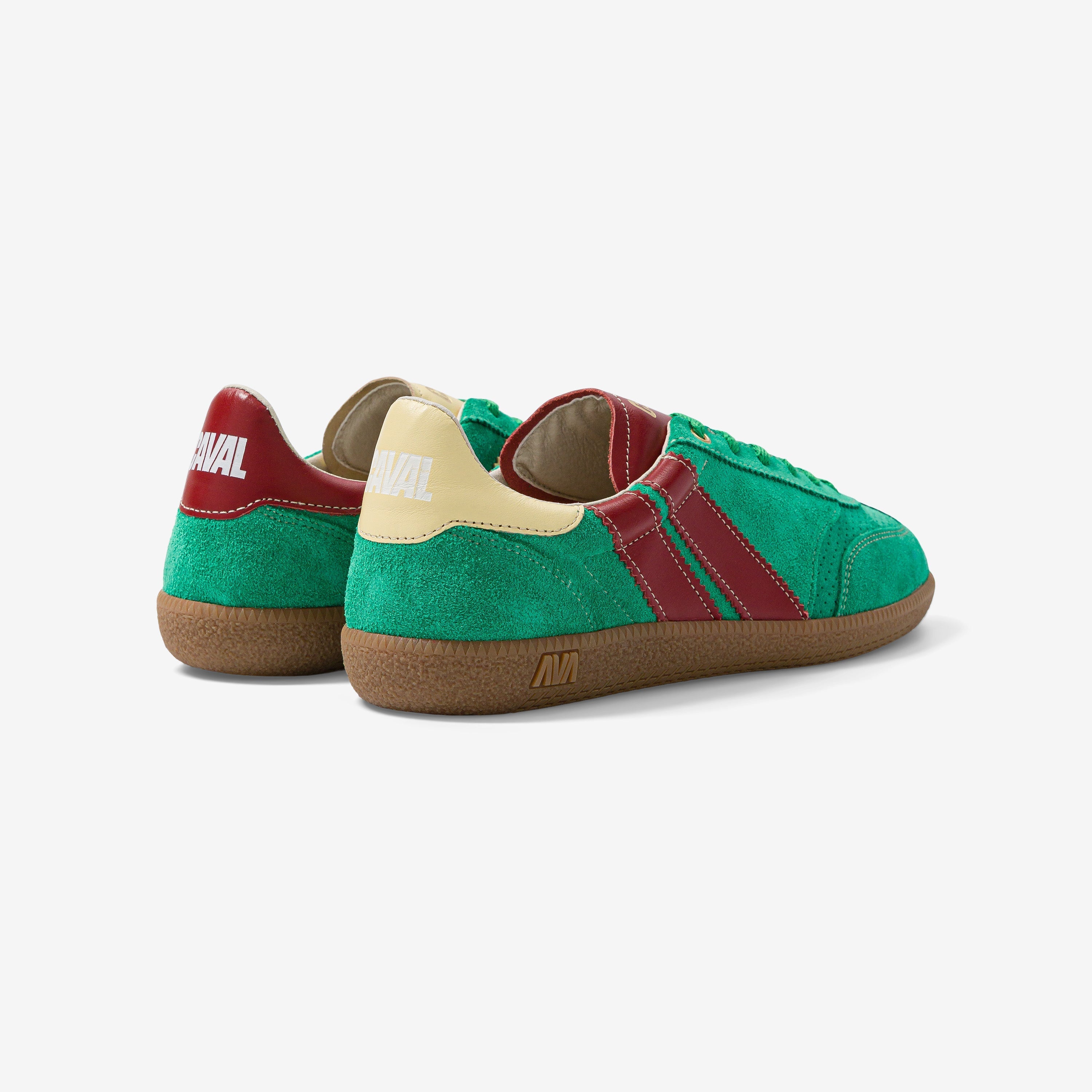 Baskets Pine Berry