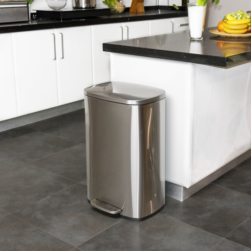 Poubelle de cuisine à pédale 50L Design ADMIRAL en acier Inox brossé avec seau et fermeture douce - REDDECO.com
