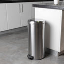Poubelle de cuisine à pédale basique inox brossé 30L URBAN en acier avec seau couvercle bombé - REDDECO.com