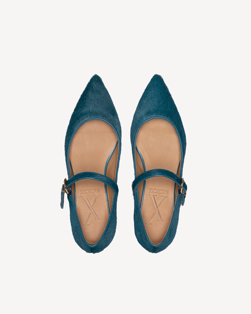 Bailarina Mercedita Pelo Becerro Petróleo