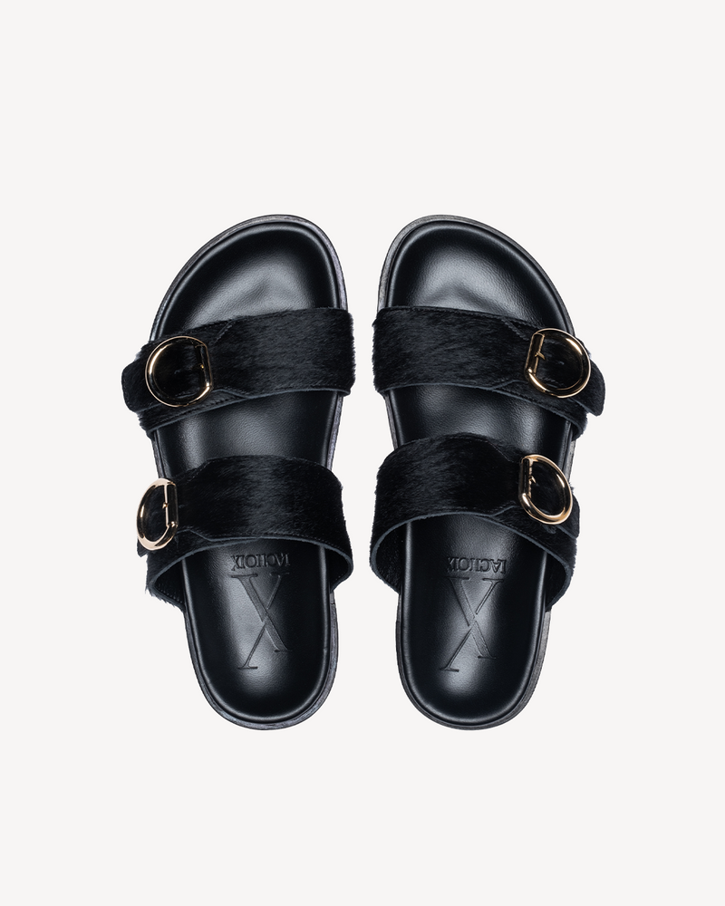 Sandalia negra con doble hebilla