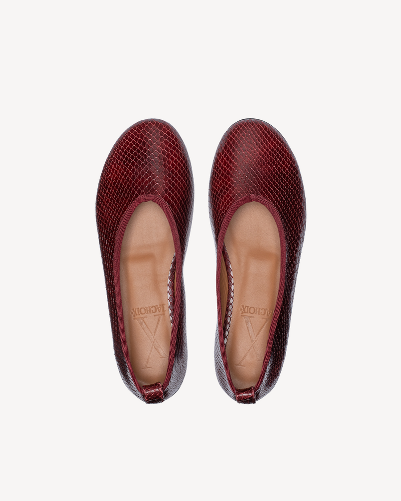 Bailarina Lola Pitón Burdeos