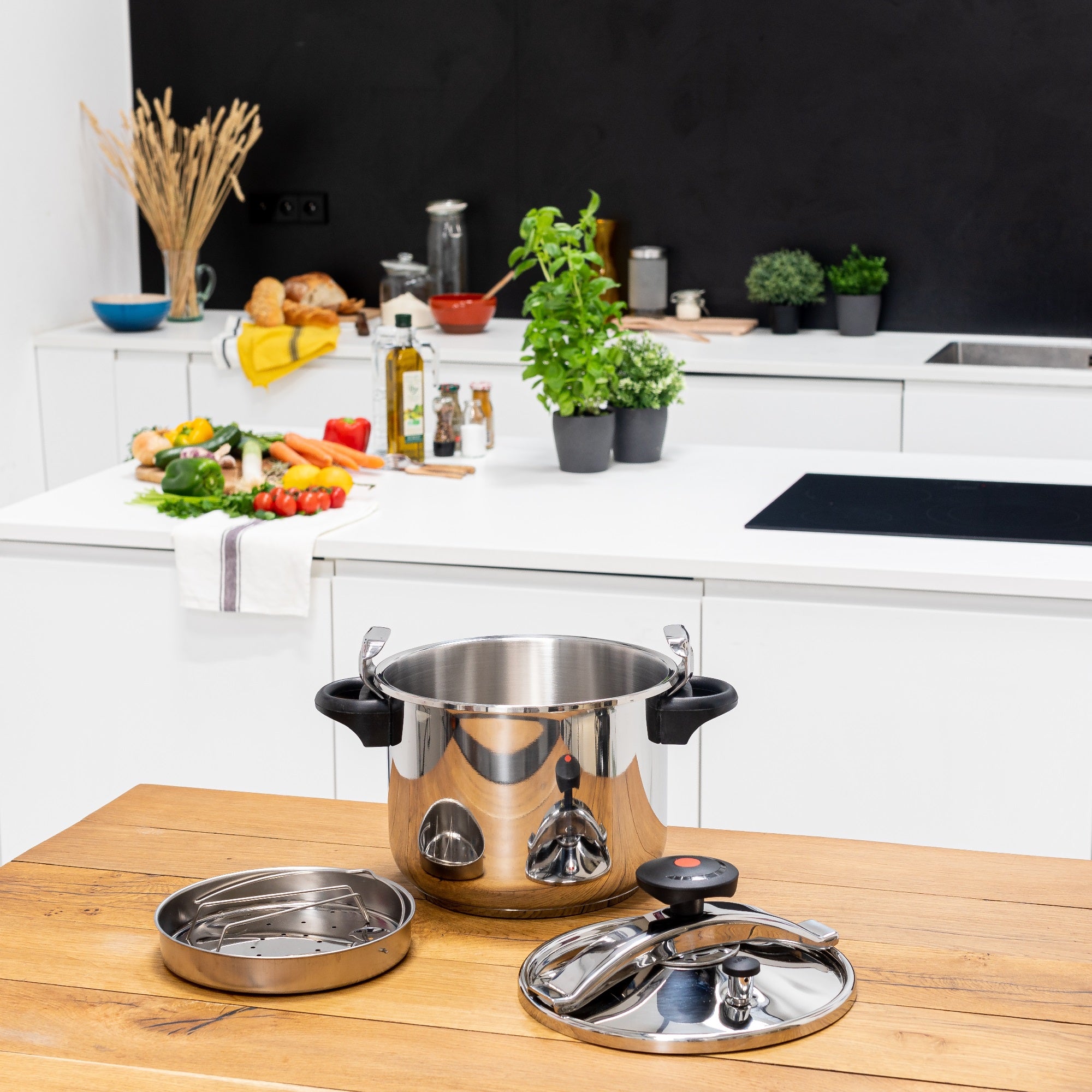 Olla a presión Ø24 cm 8L CLASSIQUE en acero inoxidable con cesta de cocción - REDDECO.com