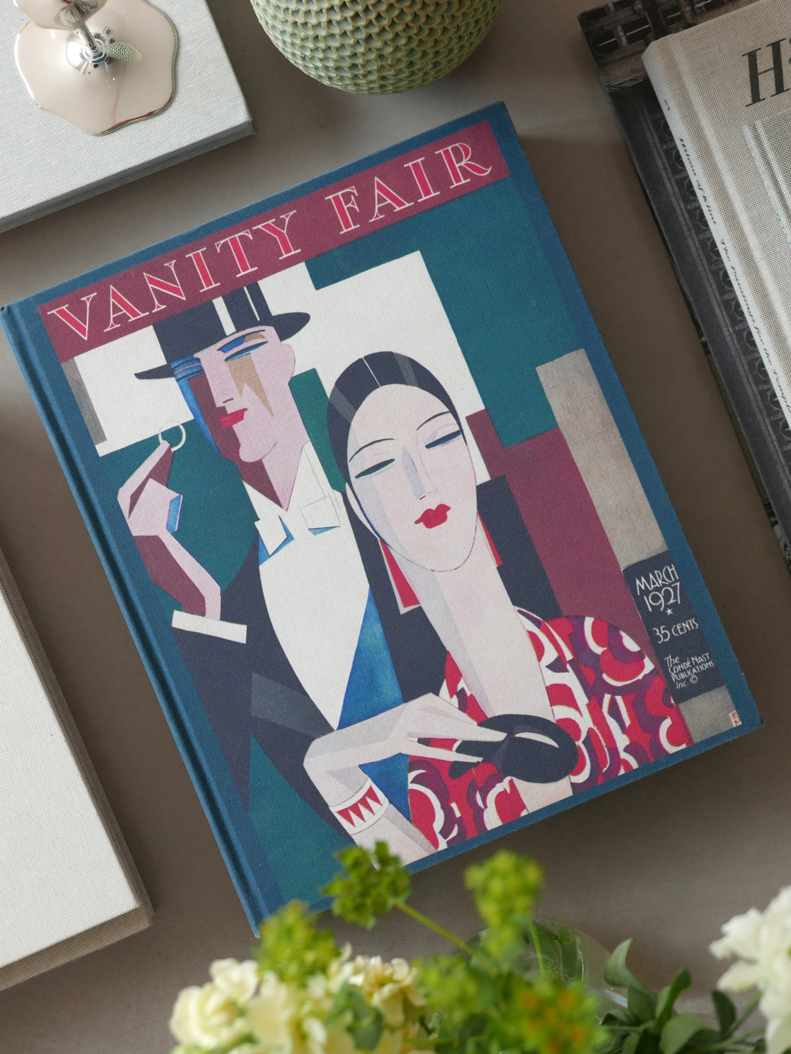 Photo Album Vanity Fair - March 1927 Cover
