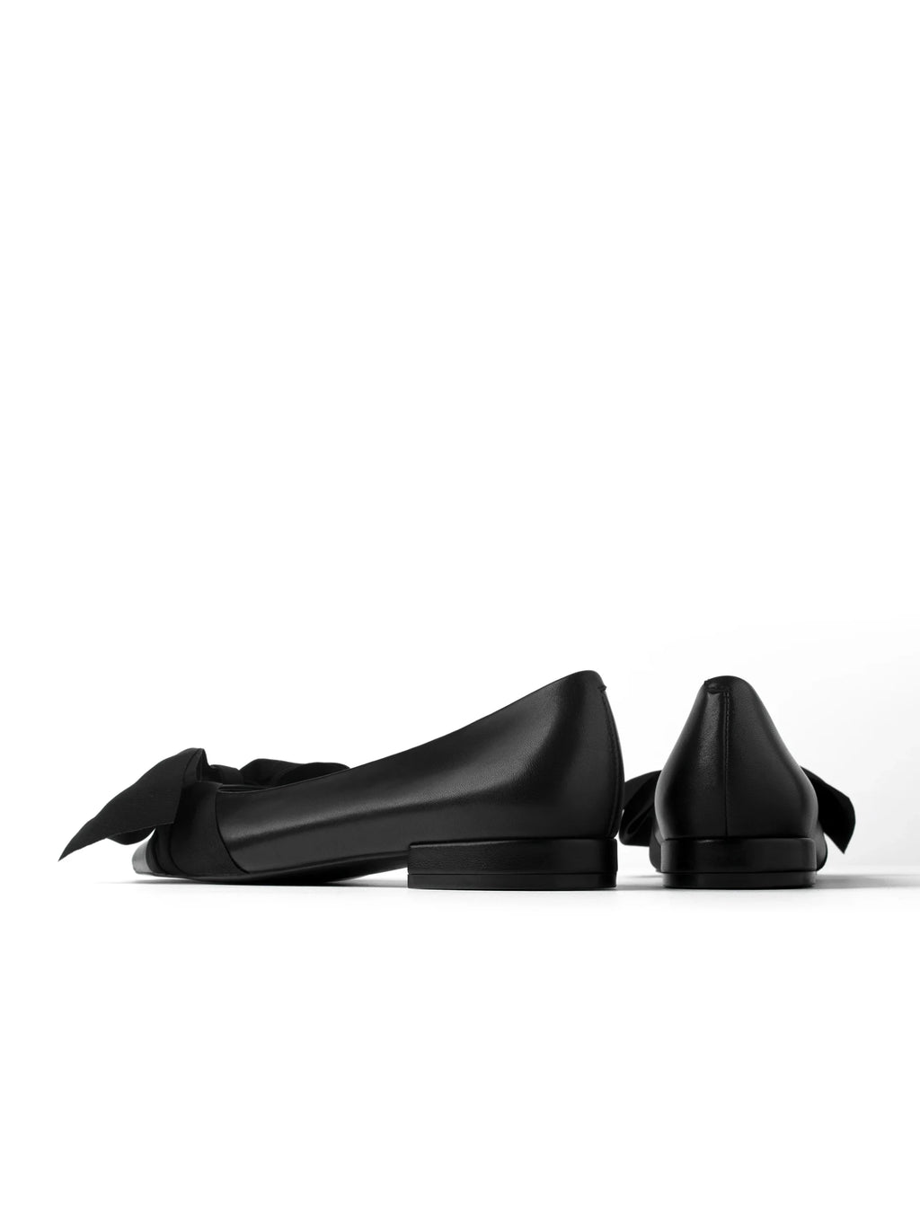 Queen Of The Night Flat Shoes - Black