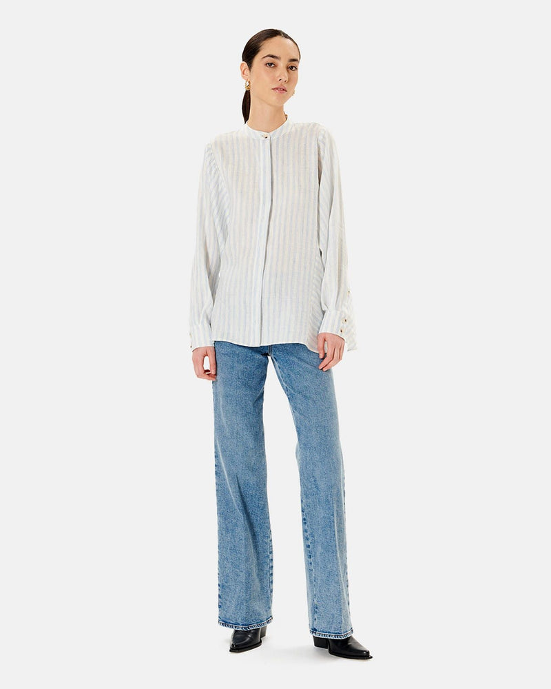 Camisa de lino a rayas azules