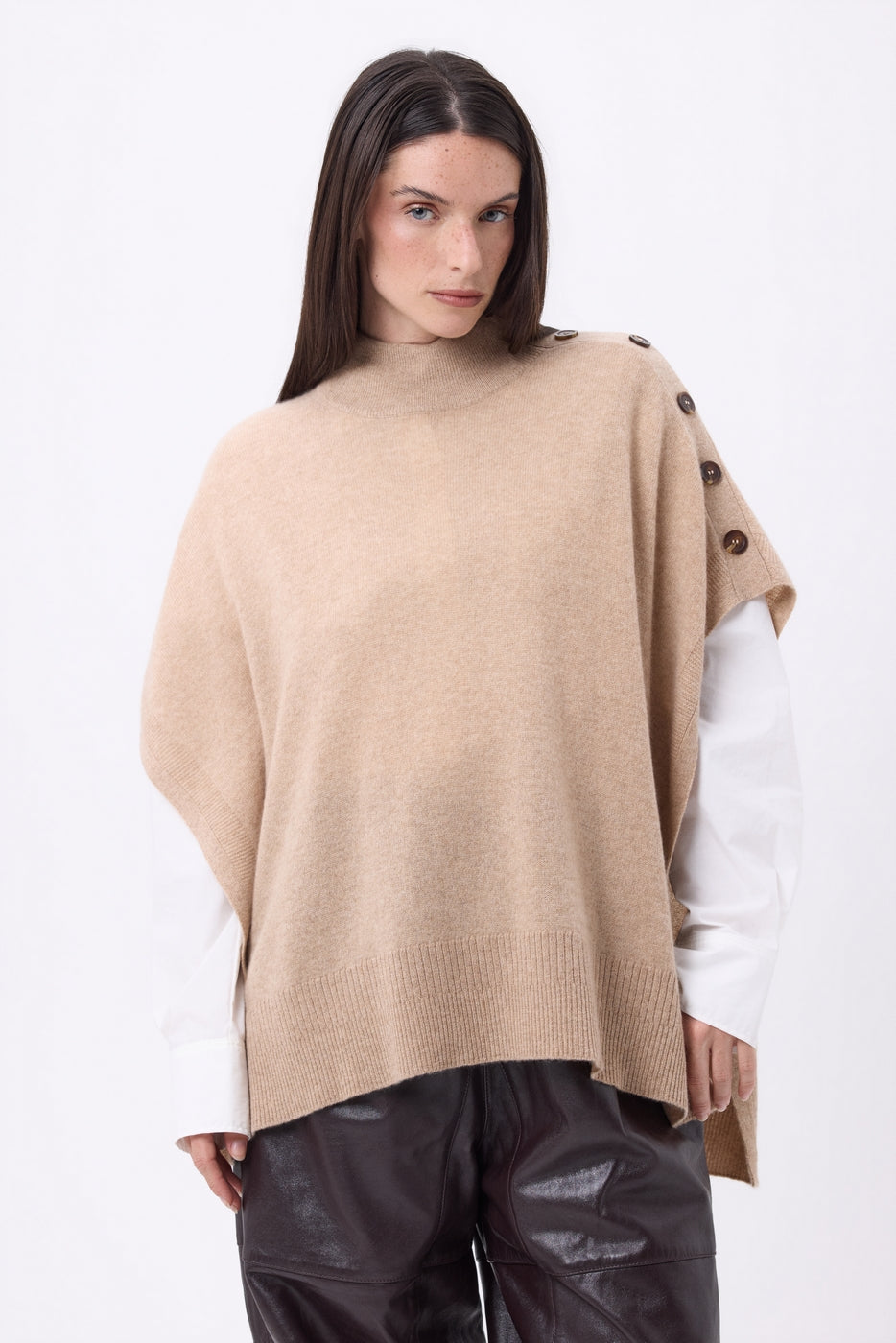 Poncho con botones Reba - Beige crema - Mujer