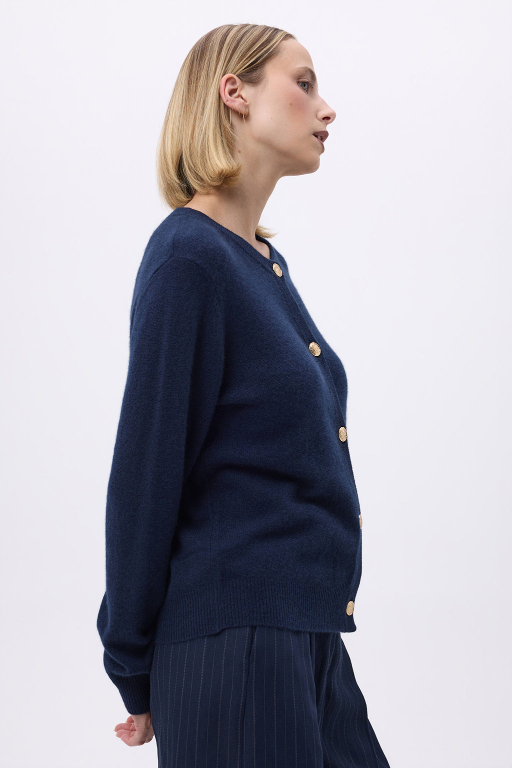 Oversize Cardigan Med Rund Hals Og Gyldne Knapper F Riva - Marineblå - Dame