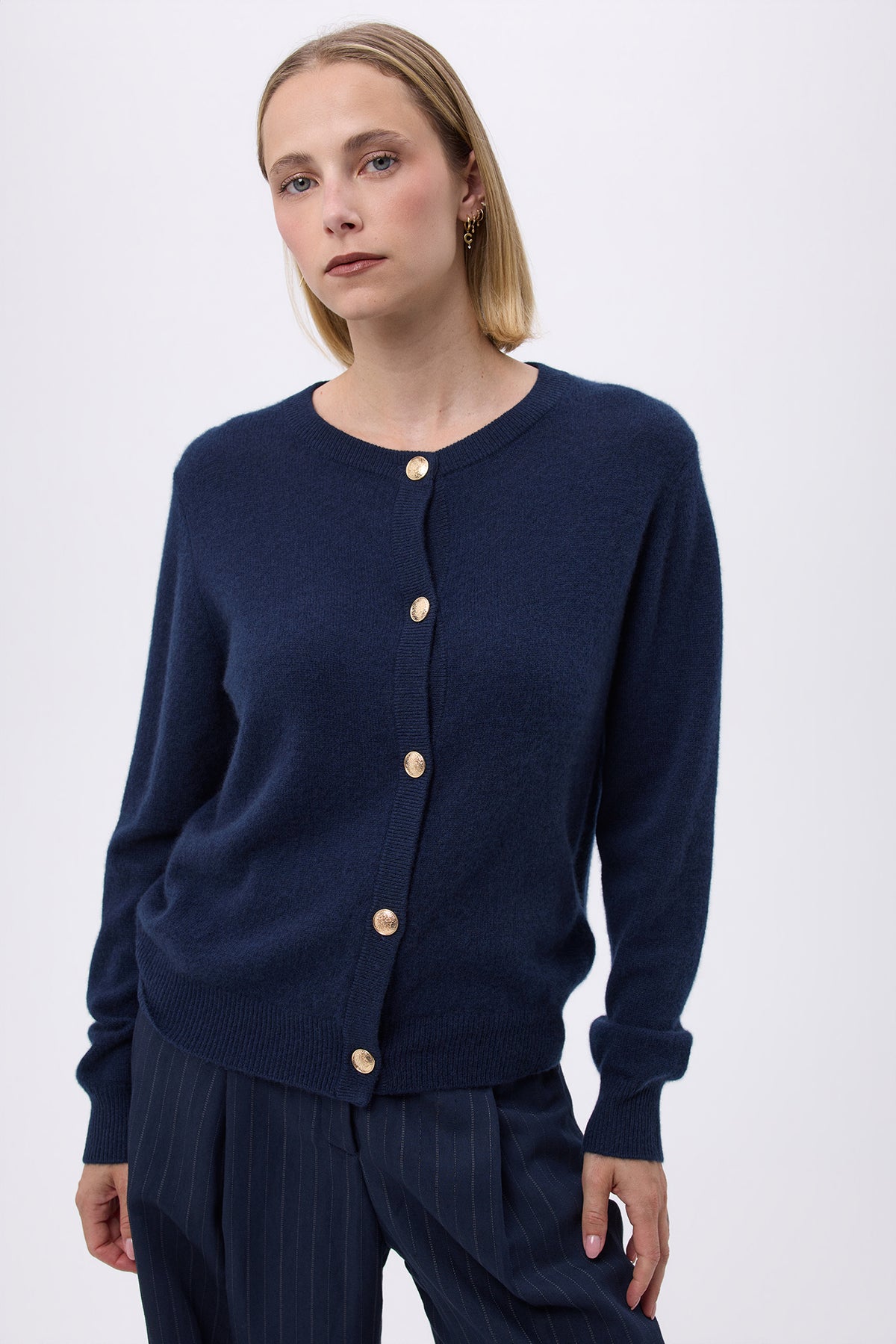 Oversize Cardigan Med Rund Hals Og Gyldne Knapper F Riva - Marineblå - Dame