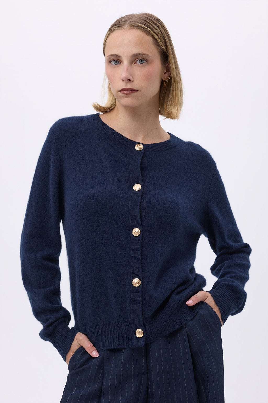 Oversize Cardigan Med Rund Hals Og Gyldne Knapper F Riva - Marineblå - Dame