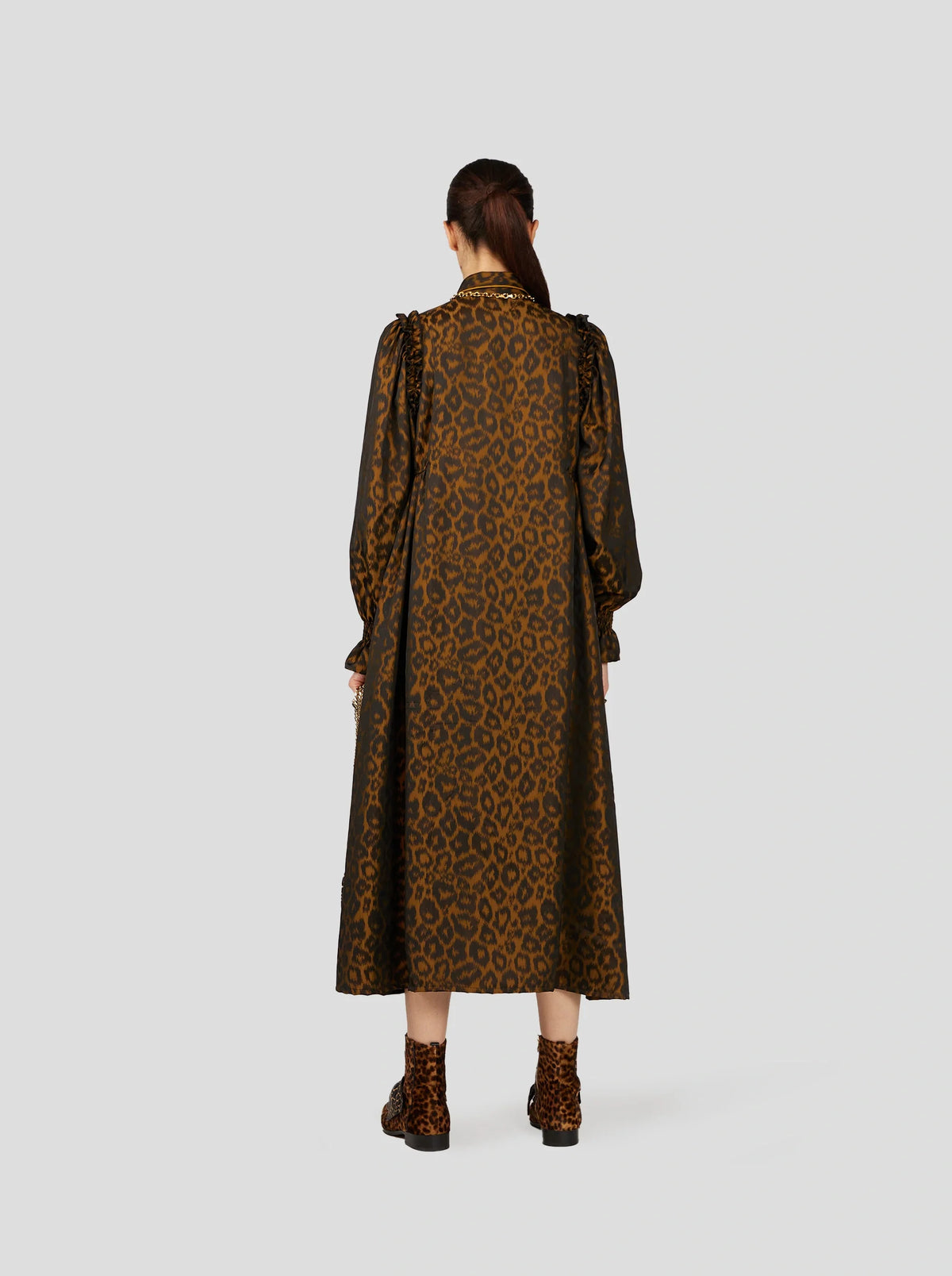 Robe Oma En Léopard Bronze