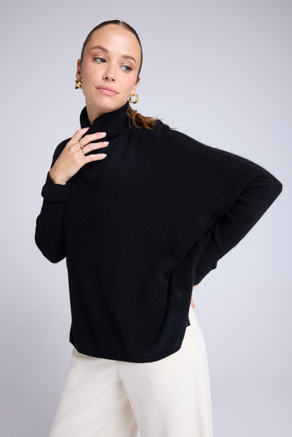 Maglione Collo Alto Poncho Rolanda - Nero