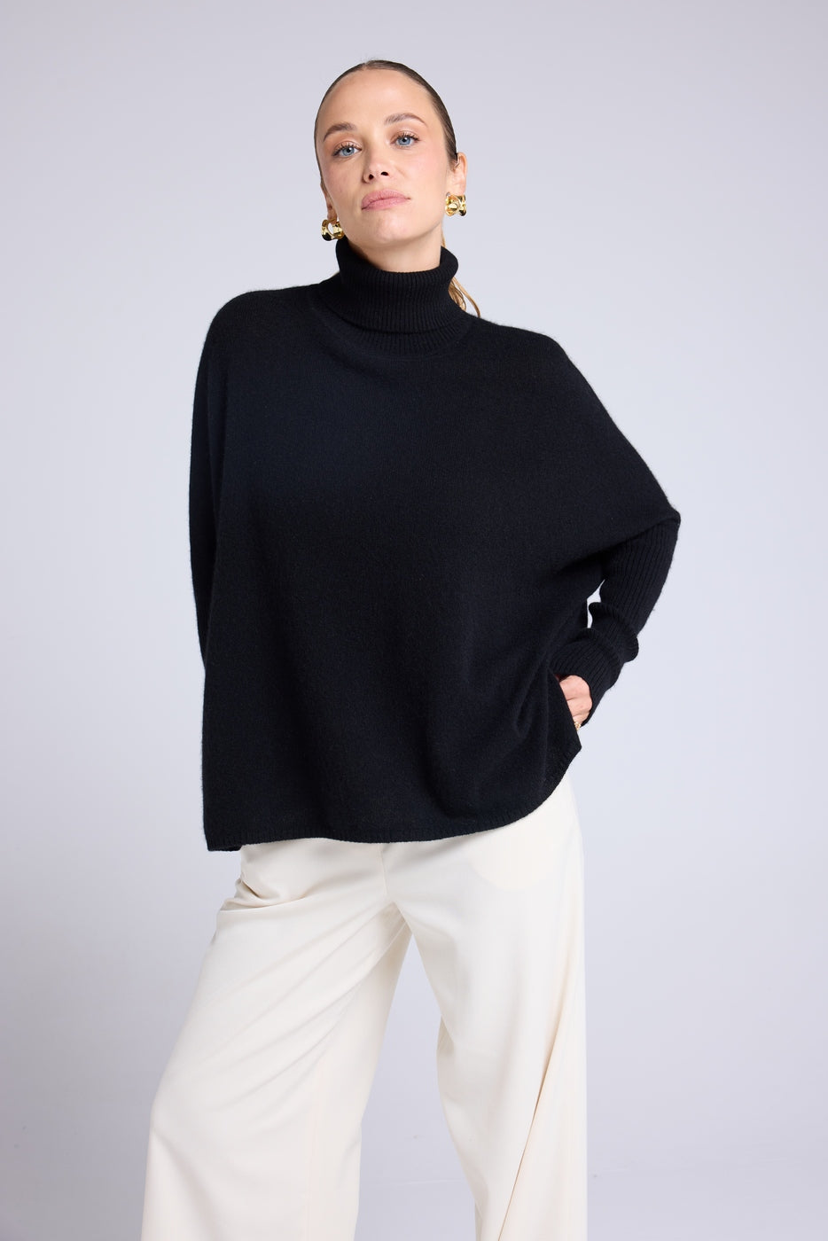 Maglione Collo Alto Poncho Rolanda - Nero