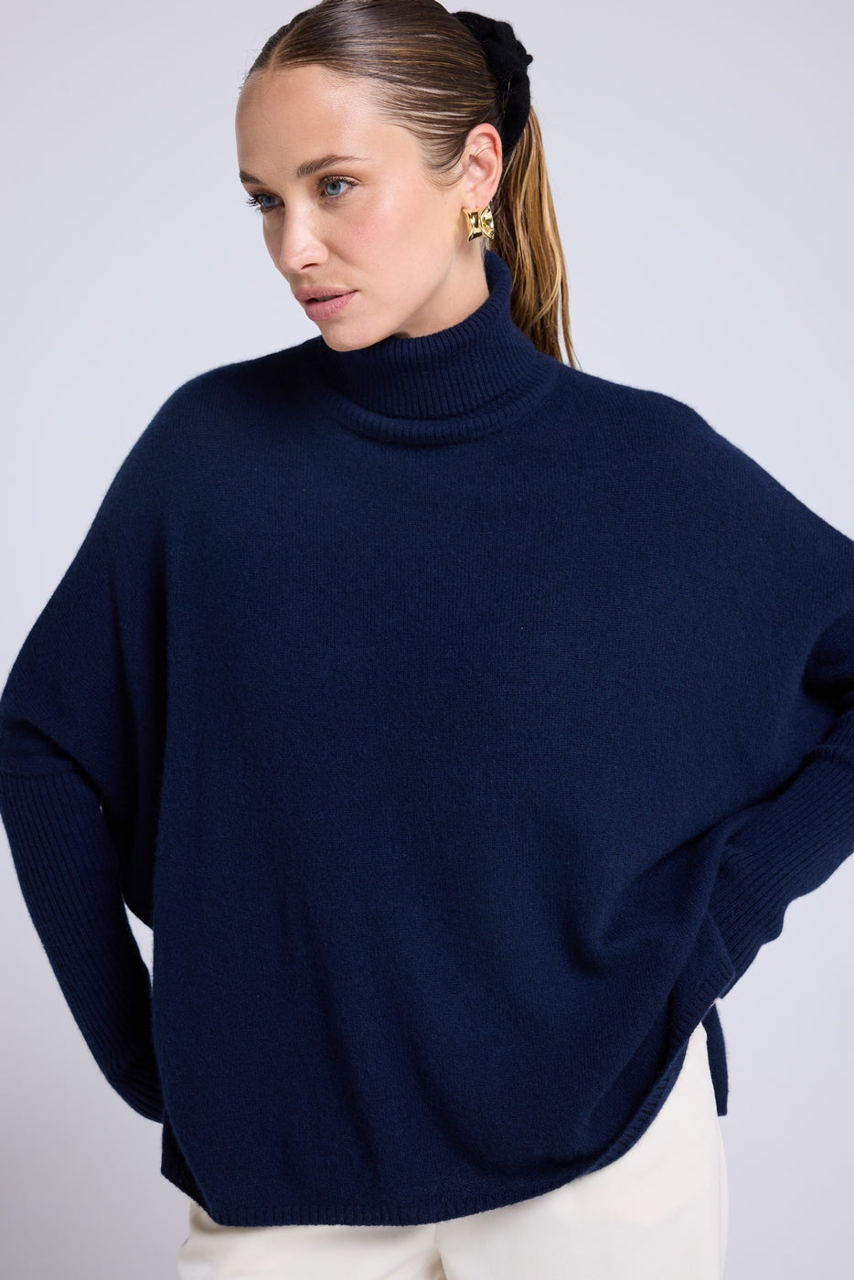 Maglione Collo Alto Poncho Rolanda - Blu Marino