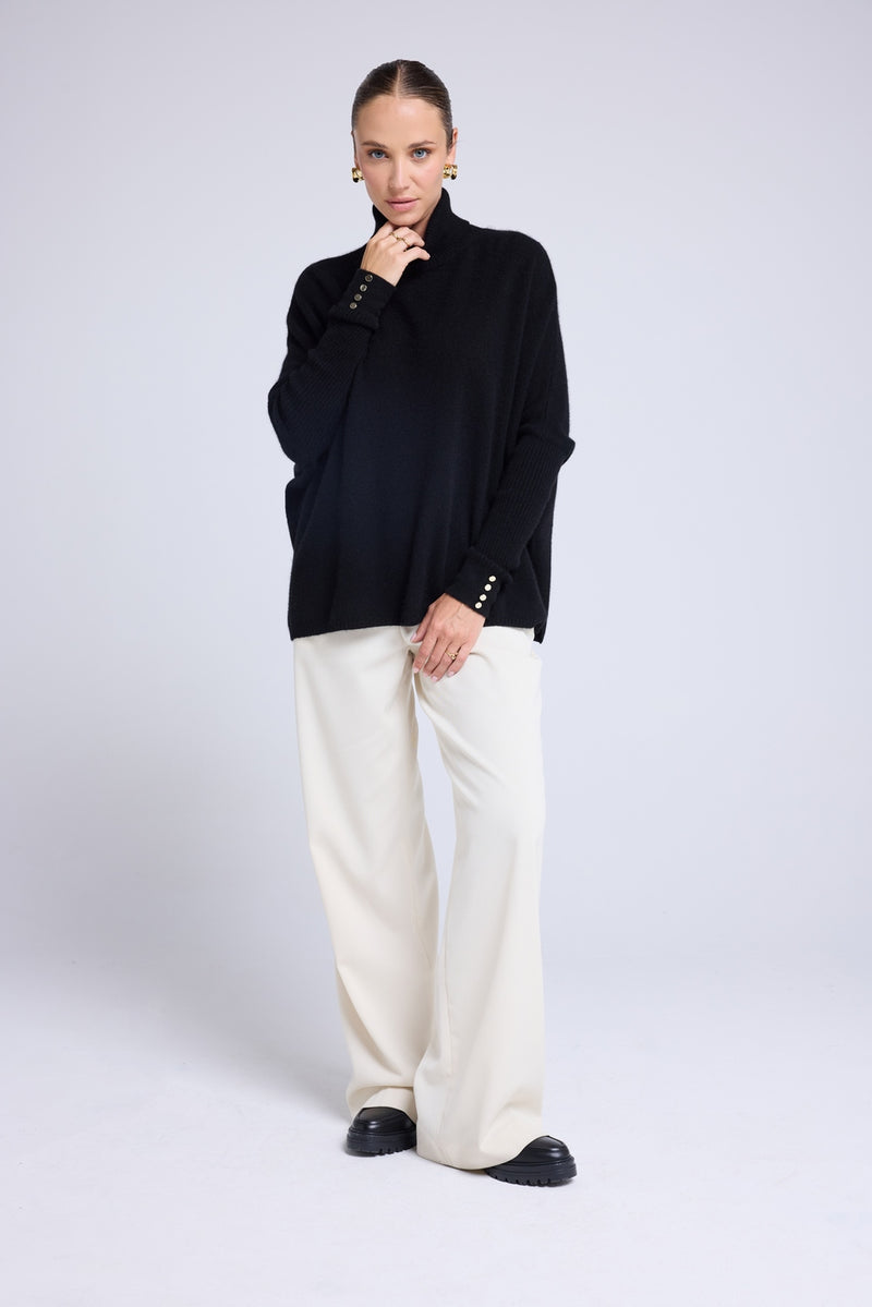 Pull Col Roule Boutons Dorés Poncho Rolanda - Noir