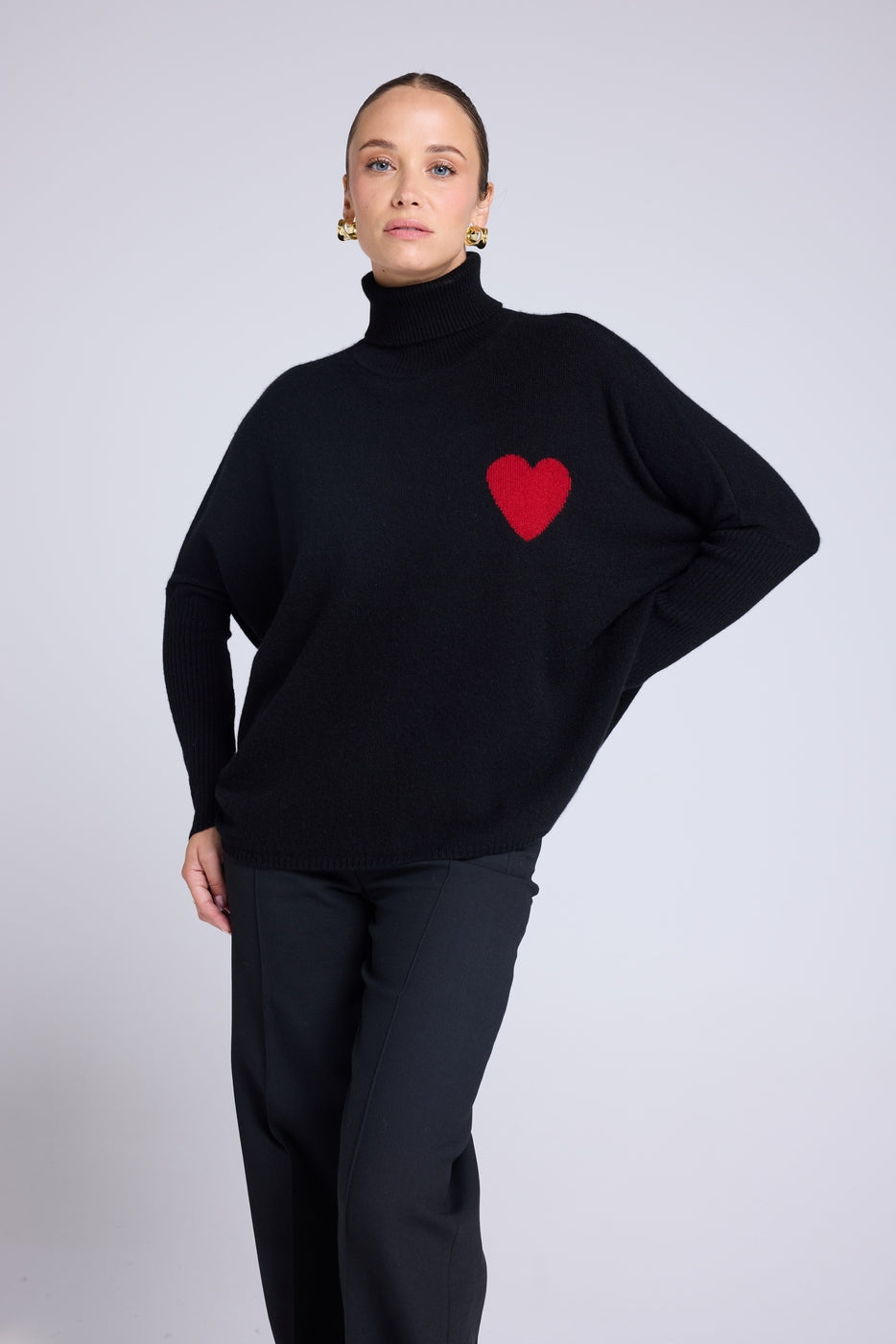 Pull Col Roule Coeur Poncho Rolanda - Noir Rouge - Femme
