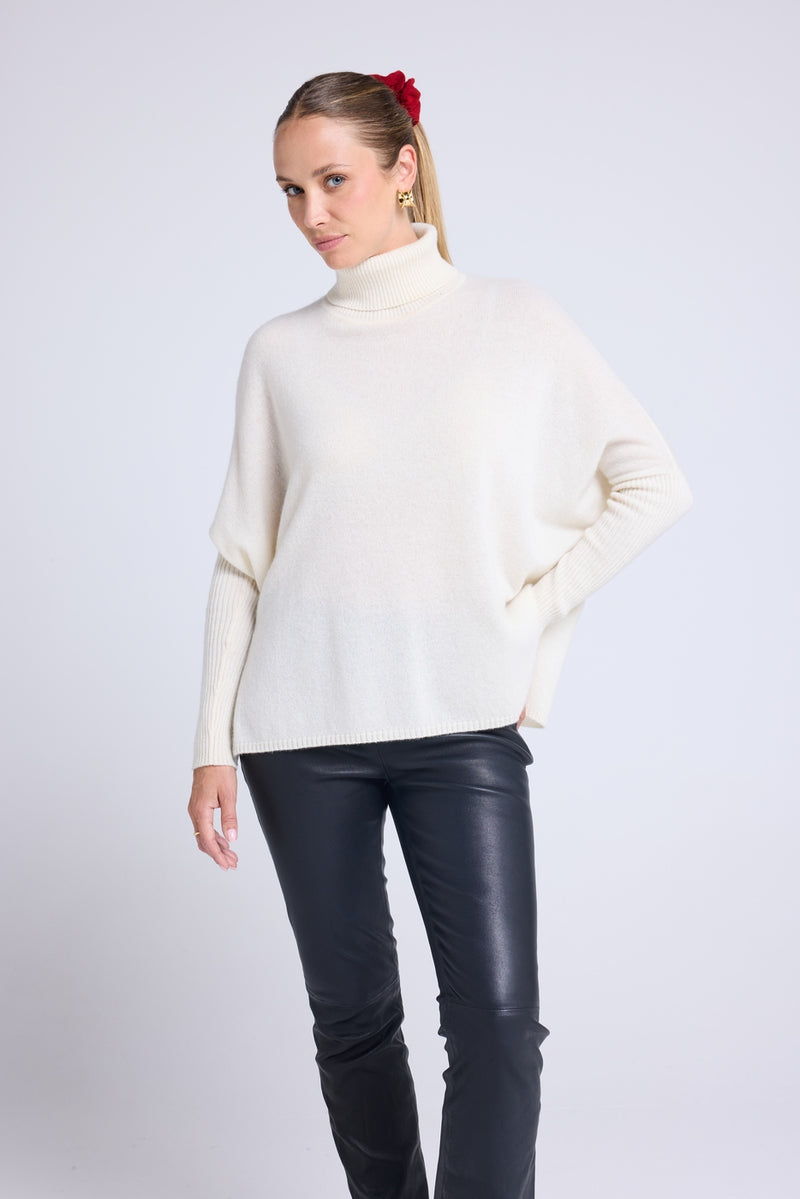 Pull Col Roule Poncho Rolanda - Blanc