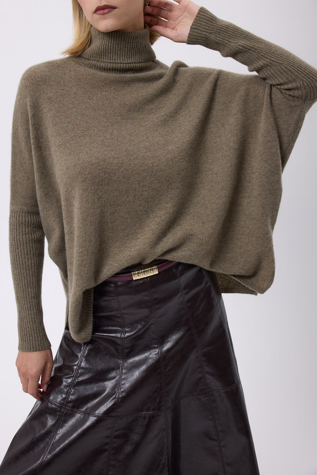 Pull Col Roule Poncho Avec Boutons F Rolanda - Vert Khaki Boutons Dores - Femme