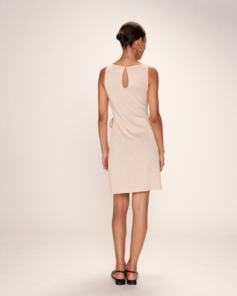 Vestido Corto Con Ruedas Champán