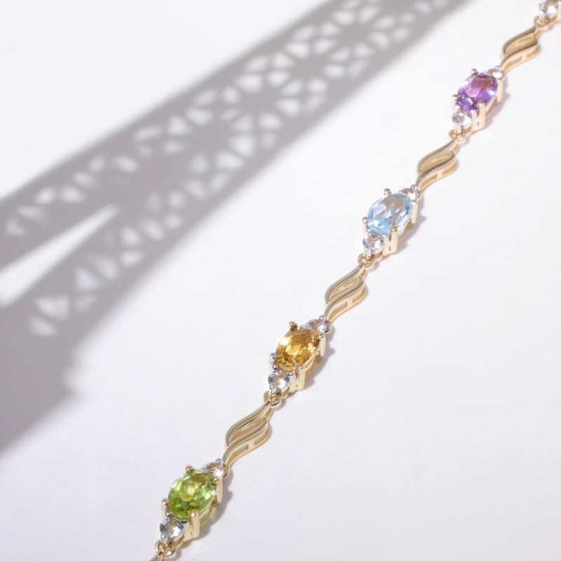 Bracelet "Mon Arc En Ciel" Top Blanche0,92/14;Top Bleue1,4/2;Améthyste0,9/2;Peri - Or Jaune 375/1000