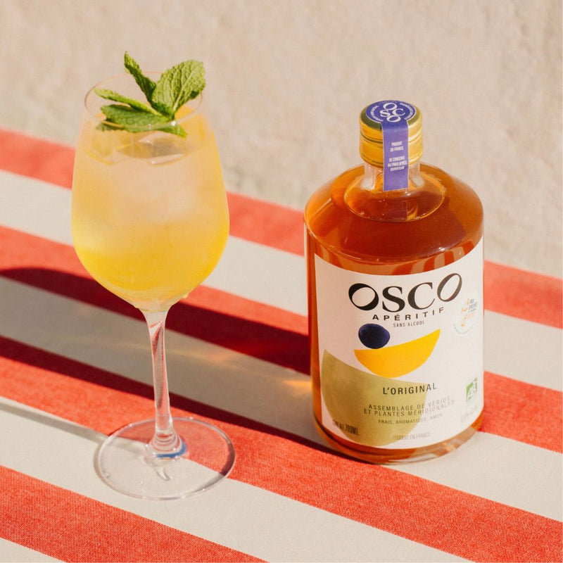 Le cocktail sans alcool doux et frais qui va séduire tous les amoureux de Mauresque. Ce fameux cocktail marseillais est revisité à la façon OSCO. Une dose de soleil en verre !