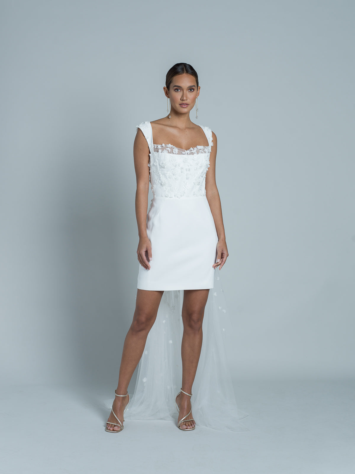 Vestido Corto Con Cola Oshun - Blanco