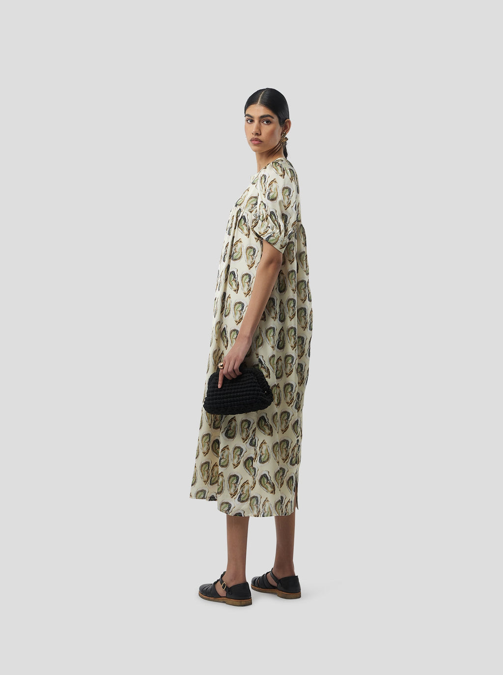 Robe Gaya In Lustruous Oyster Print
