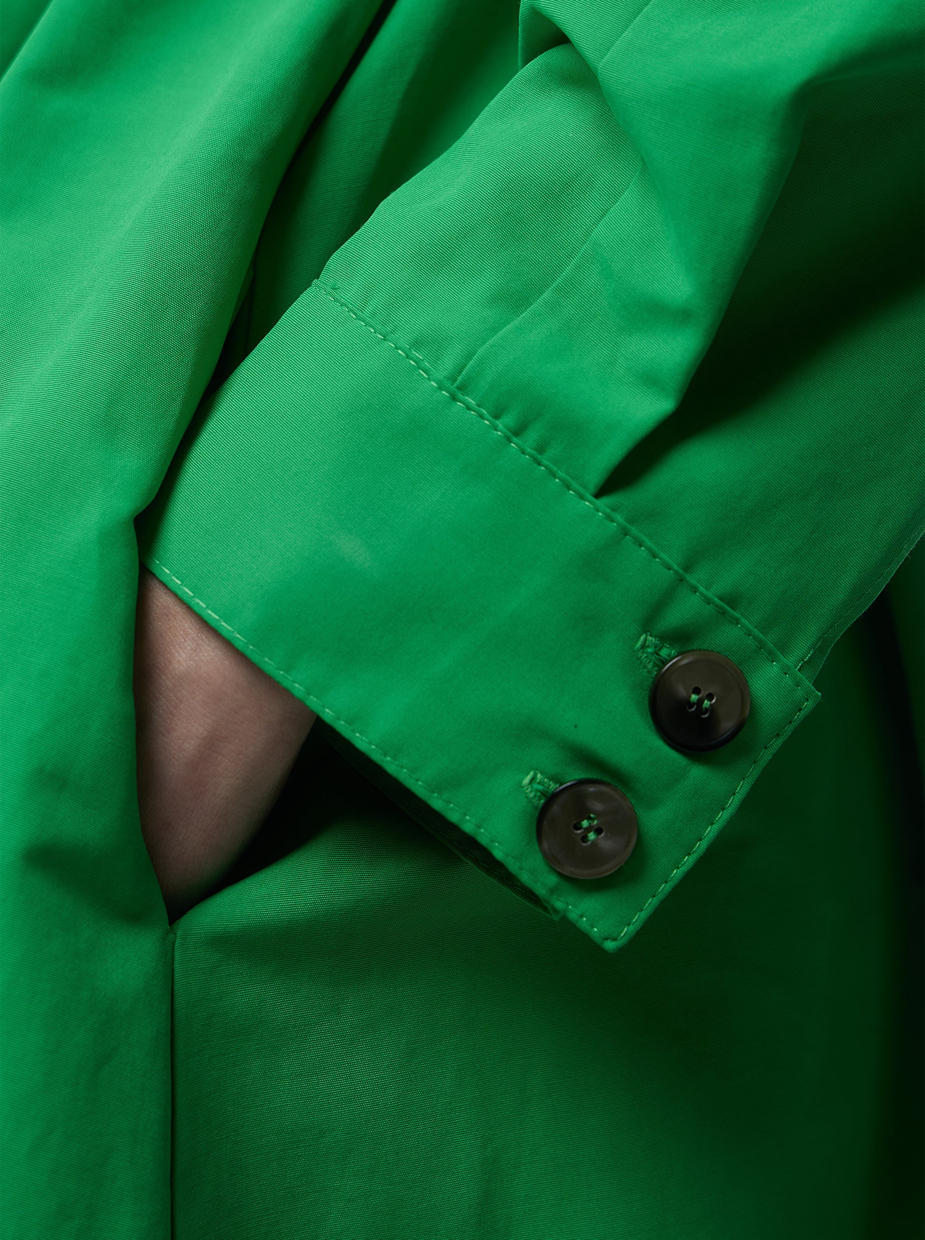 Robe Kurtis In Soft Technical Fabric In Kelly Green