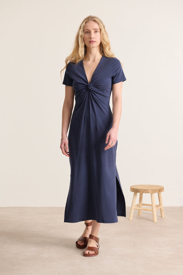 Midi dress with bow at the front, V-neck, short sleeves, close-fitting cut with slits on the sides, navy color