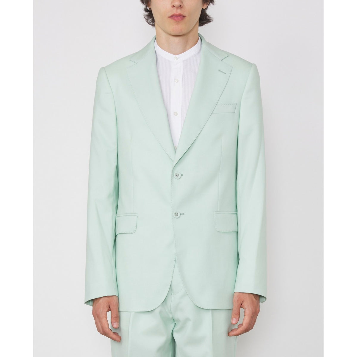 Officine Générale – Veste Giovanni - Menthe - Homme, veste de costume vert d'eau portée par un mannequin, vue de face