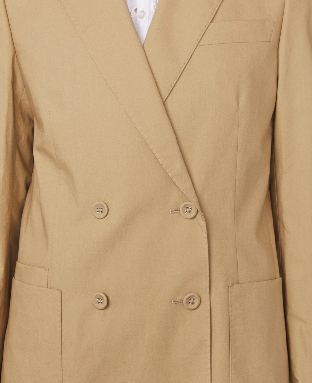 Officine Générale – Veste Mathilde - Kaki Anglais - Femme, gros plan sur un blazer beige en coton, vue de face